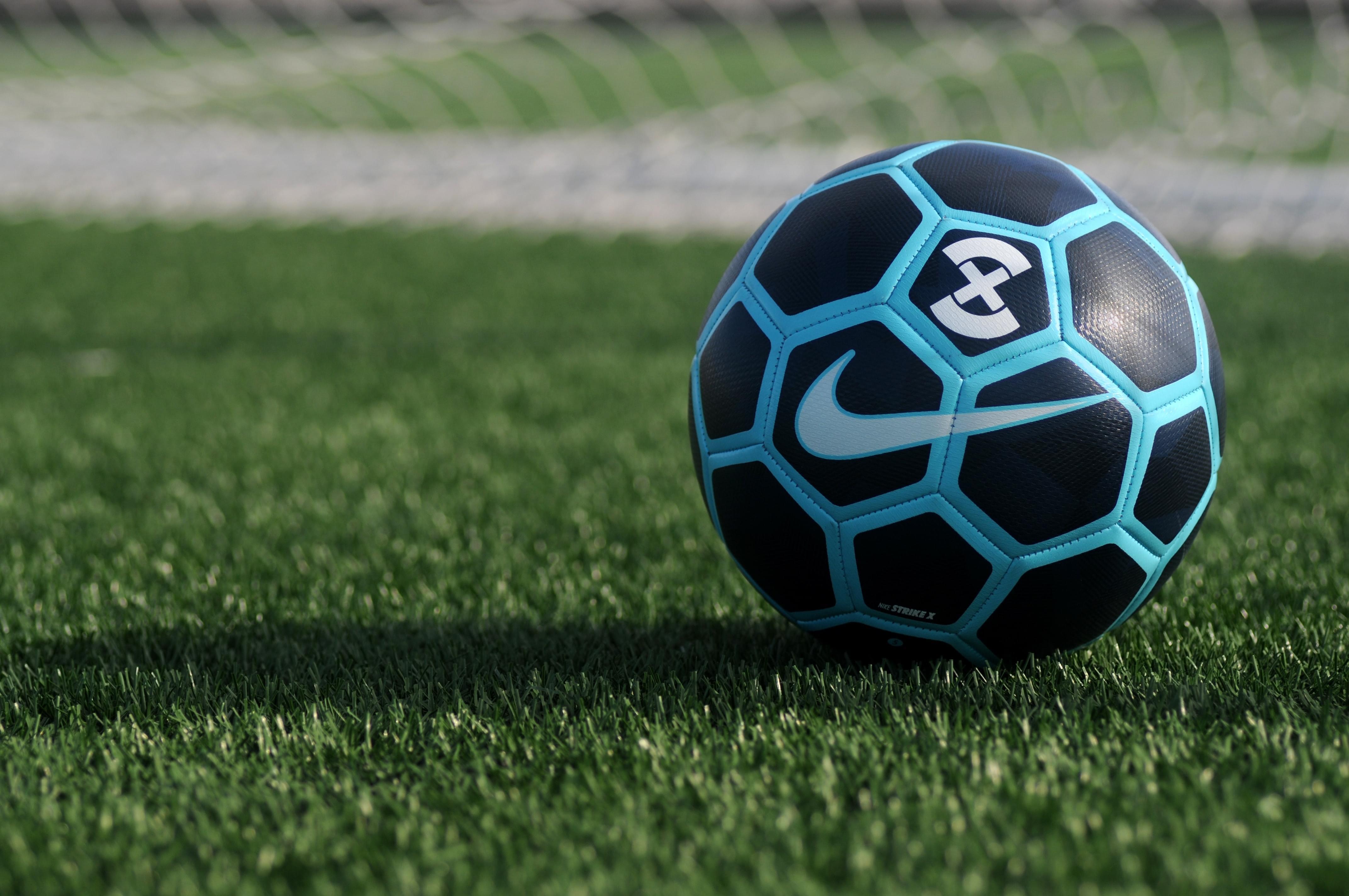 انطلاق دوري كرة القدم للموظفين واعضاء هيئة التدريس